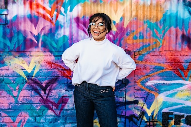 Crafting a Captivating Portfolio for Solopreneur Writers 